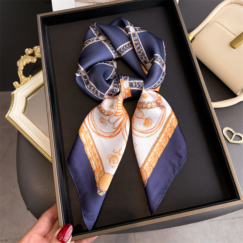 Face Scarf Mask - Mavi Klasik Zincir Baskı Kare ipek